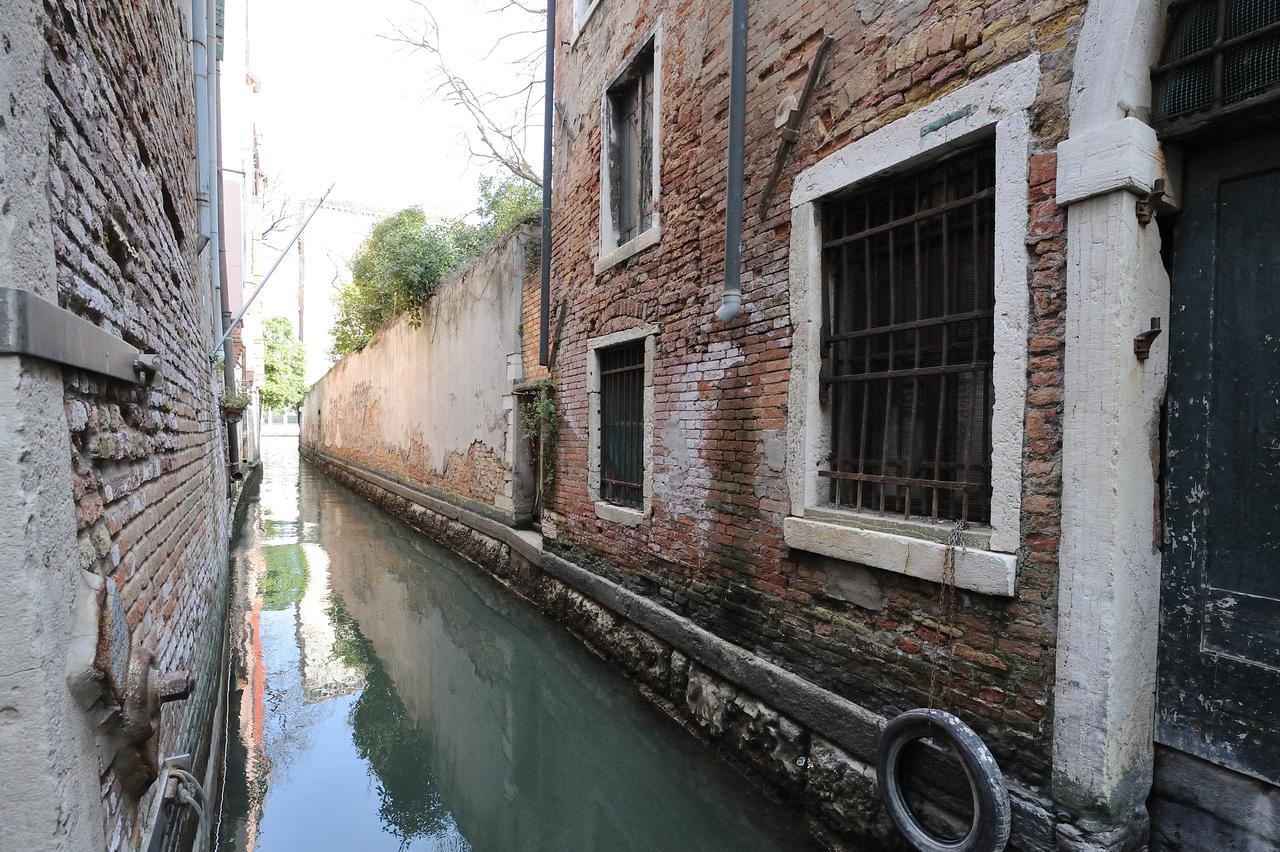 Uncharted Venice - Ca' Santa Croce Esterno foto